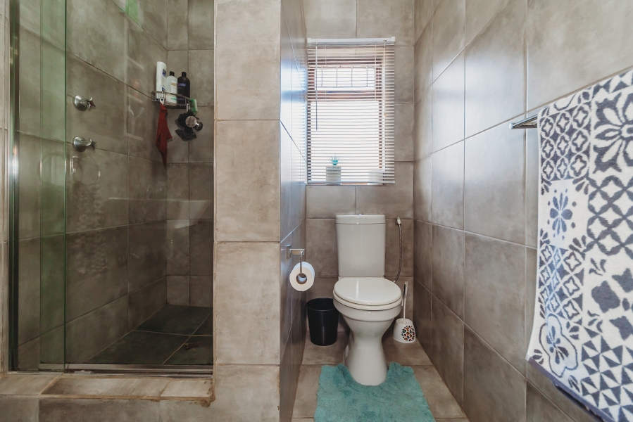 5 Bedroom Property for Sale in Blanco Western Cape
